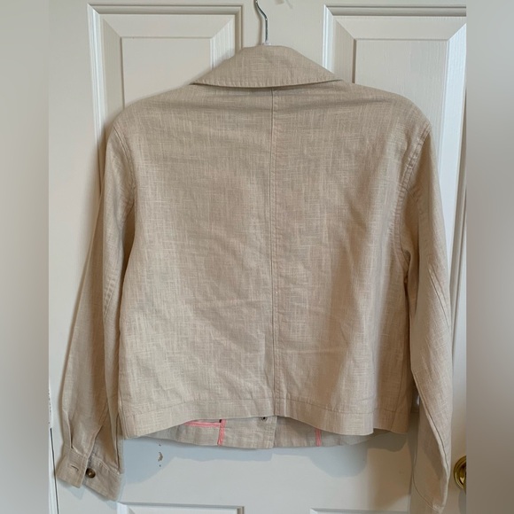 Anthropology Dolan jacket NWOT vs EUC. Size
S, linen blend, in an oatmeal color - Picture 7 of 9